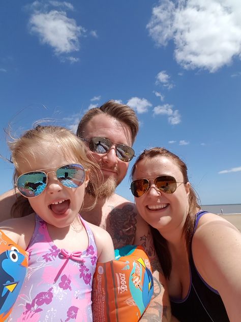 Family Selfie, Kids On The Beach, Beach Day Family, Kids At The Beach, Family Beach Selfie, Brighton Beach Huts, London Family, Country Kids, Family Lifestyle