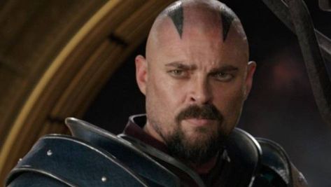 (30) Quora Karl Urban Thor, Skurge Marvel, Comic Party, Witch Girl, Thor Ragnarok, Taika Waititi, Karl Urban, New Haircuts, Fade Haircut