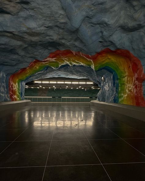 *goes to Stockholm just to look at the metro stations* Metro Station, Stockholm, To Look, That Look, Look At, Quick Saves