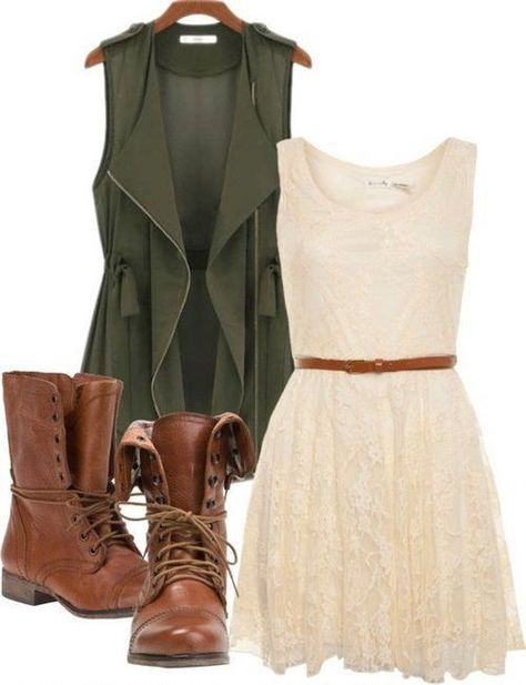 . Lace Combat Boots, Converse Outfits, Combat Boot, Mode Vintage, Street Styles, Brown Boots, Cute Fashion, Look Fashion, Pretty Outfits