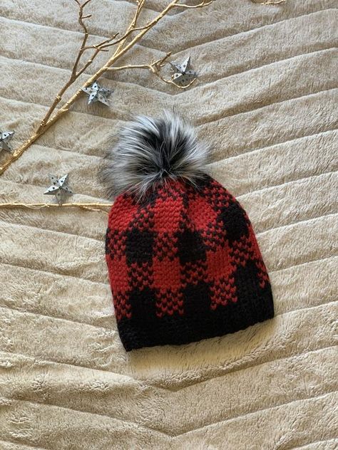 A beautiful Buffalo Plaid Beanie topped with a white/black Pom Pom. How can you not love this piece! Made from acrylic yarn with a faux fur Pom Pom. Handmade with love by me. If the need arises, hand wash with care and lay flat to dry. Color Disclaimer : Actual color may vary due to the fact that Fall Beanie, Cute Buffalo, Crochet Plaid, Plaid Crochet, Plaid Hat, Plaid Hats, Crochet Hat Free, Crochet Shawls And Wraps, Crochet Hats Free Pattern