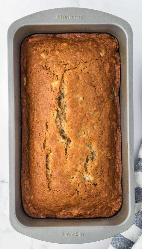 Classic Banana Bread Recipe - Build Your Bite Best Healthy Banana Bread Recipe, Banana Bread Healthy Easy, Banana Bread Recipe Easy Moist, Homemade Banana Bread Recipe, Banana Nut Bread Recipe, Nut Bread Recipe, Kitchen Aid Recipes, Banana Bread Recipe Healthy, Homemade Banana Bread