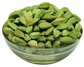 Money Market Manthan | Commodity Tips: Cardamom Dropped On Profit Booking After Prices Gained Stewed Fruit, Flapjack Recipe, Cardamom Pods, Green Cardamom, Spiced Rice, Green Eating, Organic Groceries, Fresh Spices, Indian Cooking