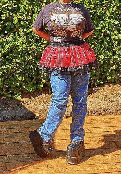 Demonia Platforms Outfit, Skirt With Pants Underneath Y2k, Skirt And Pants Combo Y2k, Jean Mini Skirt Outfit, Skirt Over Jeans, Outfits With Baggy Jeans, Jean Fits, Dress Over Pants, Alt Outfits