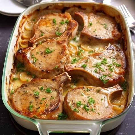 Pork Chops With Scalloped Potatoes, Pork Chop Casserole Recipes, Pork Chop Casserole, Pan Pork Chops, Pork Crockpot Recipes, Pork Chops And Potatoes, Pork Chop Recipes Baked, Juicy Pork Chops, Scalloped Potato Recipes