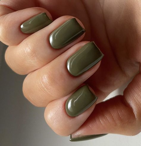 Pastel Green Nails, February Nails, Autumn Nails, Elegant Nails, Short Acrylic Nails Designs, Nail Art Inspiration, Dream Nails, Short Acrylic Nails, Green Nails