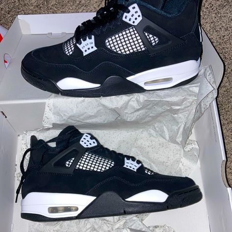 Brand New Never Wore Authentic Air Jordans Four Come With Box And Receipt Jordan Fours, Air Jordan White, Cute Jordans, Casual Shoes Women Sneakers, Nike Shoes Women Fashion, Pretty Sneakers, Nike Fashion Shoes, Jordan White, Preppy Shoes