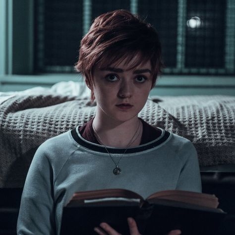 Do you have anything to confess Rahne Sinclair? New Mutants Movie, Charlie Heaton, New Mutants, The New Mutants, Charles Xavier, Arya Stark, Man Movies, Anya Taylor Joy, Maisie Williams