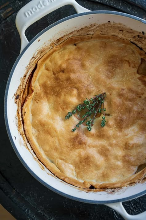 Dutch Oven Chicken Pot Pie - Kinda Healthy Recipes Chicken Pot Pie Dutch Oven Recipe, Chicken Pot Pie Recipe Dutch Oven, Dutch Oven Curry, 6 Qt Dutch Oven Recipes, Dutch Oven Soup Recipes Healthy, Chicken Pot Pie Dutch Oven, Fall Dutch Oven Recipes, Dutch Oven Pot Pie, Dutch Oven Chicken Pot Pie