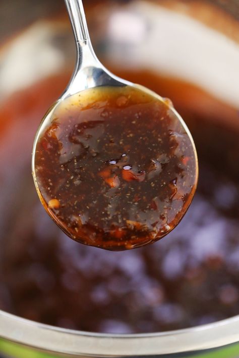 Szechuan Sauce has a spicy, sweet and savory flavor and is super easy to make at home. It is a great dipping sauce that can be also used on noodles, stir-fry, or any other dishes. #SzechuanSauce #asianrecipes #chineserecipes #sauces #easyrecipe #sweetandsavorymeals Chinese Fondue, Asian Sauce Recipes, General Tso Sauce, Szechuan Sauce, Spring Roll Sauce, Spicy Queso, Asian Sauces, Spicy Almonds, Fried Spring Rolls