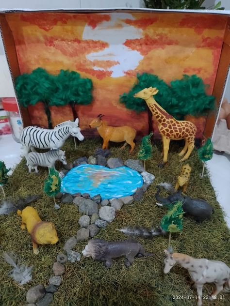 Diorama Animal Habitat, Grassland Ecosystem Project, Habitat Diorama Ideas For Kids, Grassland Project, Grassland Diorama, Animal Habitat Diorama, Animal Habitat Project, Jungle Diorama, Ecosystem Project