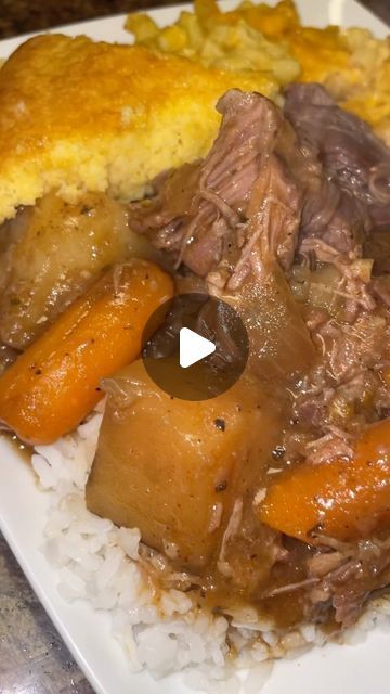 Destiny symone on Instagram: "Pot roast" Soul Food Dinner, Roast Dinner, Food Therapy, January 22, Oven Roast, Black People, Pot Roast, Soul Food, Destiny