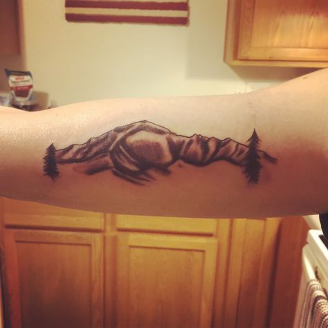 Pikes peak tattoo #pikespeak #colorado #tattoo Pikes Peak Tattoo, Peak Tattoo, Colorado Tattoo, Mountain Drawing, Mountain Tattoo, Matching Tattoo, Pikes Peak, Tat Ideas, Skin Art