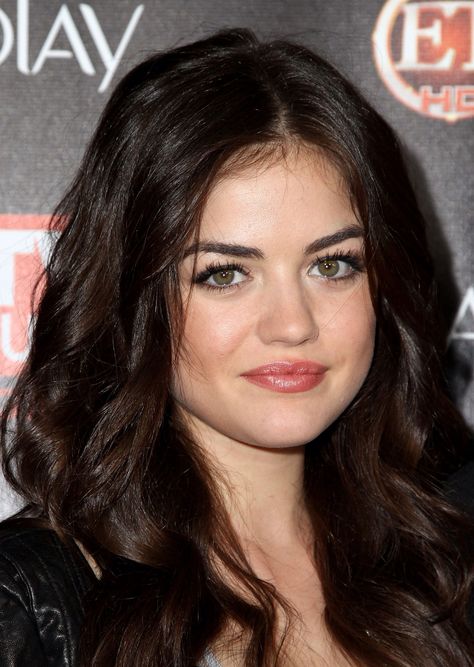 lucy hale Lucy Hale Makeup, Lucy Hale Photos, Hollywood Tv Series, Chris Zylka, Alexandra Shipp, Break Ups, New Relationship, Break Up, Nose Job