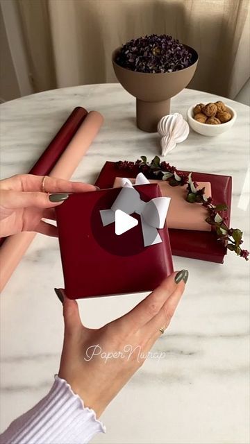 Gift Packing Ideas, Gift Wrapping Techniques, Creative Gift Wraps, Packing Ideas, Gift Wrapping Inspiration, Paper Bow, Gifts Wrapping Diy, Creative Gift Wrapping, Gift Packing