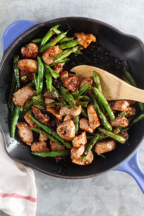 Honey-Ginger Pork Stir Fry with Green Beans ~ http://www.healthy-delicious.com Ginger Pork Stir Fry, Garlic Chicken And Green Beans, Honey Stir Fry, Stir Fry With Green Beans, Green Beans Skillet, Pork And Green Beans, Chicken And Green Beans, Pork Stir Fry Recipes, Stir Fry Recipes Healthy