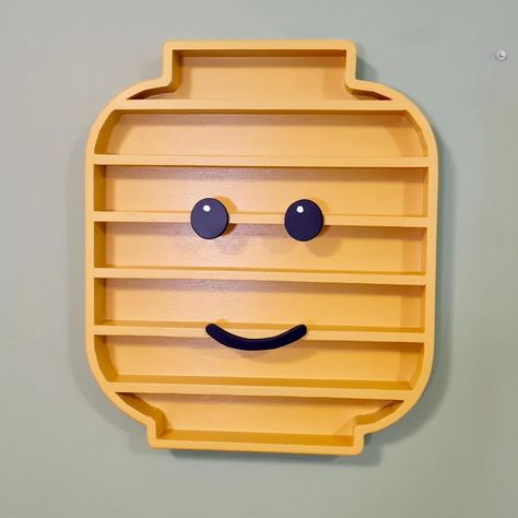 Lego Head Minifigurine Display Shelf : 12 Steps (with Pictures) - Instructables Lego Helmet Display Ideas, Brickheadz Display Ideas, Shelf Spacing, Lego Display Ideas, Sliding Mitre Saw, Lego Head, Lego Display, Marine Plywood, Block Head