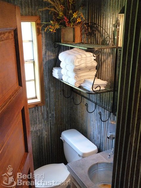 Corrugated Metal Walls, Tin Bathroom, Corrugated Wall, Corrugated Metal Wall, Corrugated Tin, Video Style, Cabin Bathrooms, Sport Video, Rustic Bathrooms