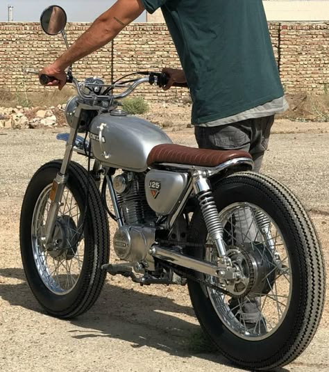 Simson Moped, Brat Bike, Kombi Motorhome, Honda Scrambler, Cafe Racer Moto, Honda 125, Tracker Motorcycle, Cafe Racer Style, Cafe Bike