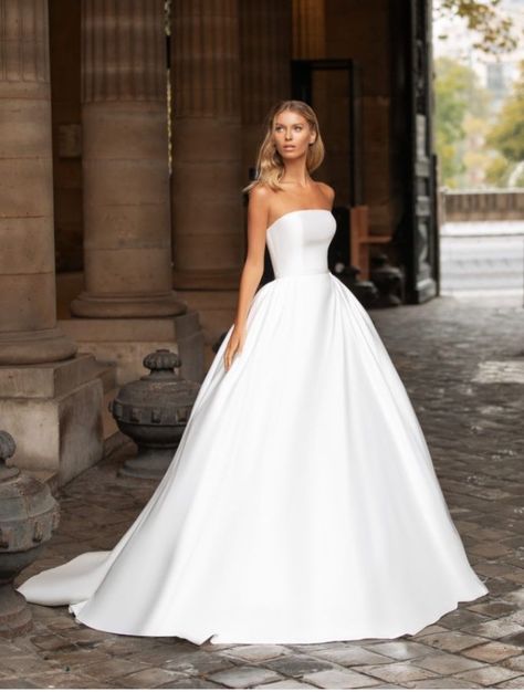 Ballgown Wedding Dress, Dreamy Gowns, Milla Nova, Ballgown Wedding, Classy Wedding Dress, Genius Ideas, White Wedding Dress, Dream Wedding Ideas Dresses, Wedding Dresses Satin