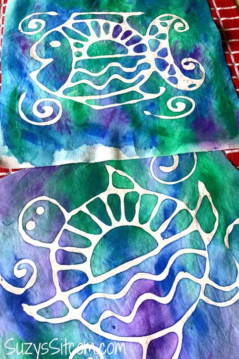 Batik Diy, Wall Hanging Ideas, Glue Art, Fabric Painting Techniques, Hanging Ideas, Paper Wall Hanging, Batik Art, Batik Design, Wax Resist