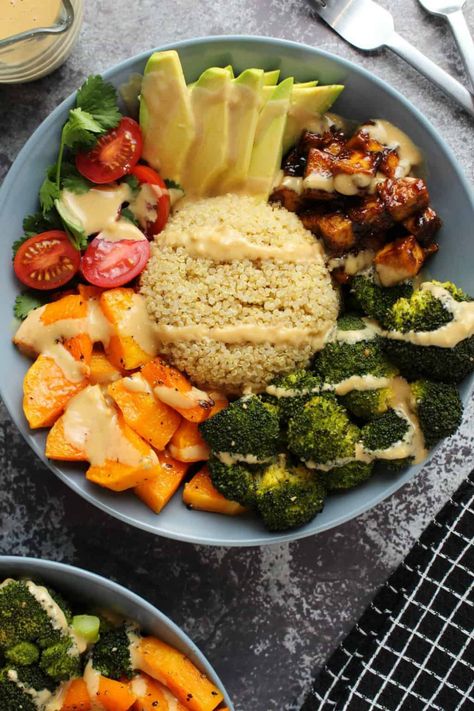 Buddha Bowl Recipe, Buddha Bowls Recipe, Vegan Buddha Bowl, Healthy Bowls, Buddha Bowl, Bowl Recipe, Bowls Recipe, Vegan Dinners, Healthy Lunch