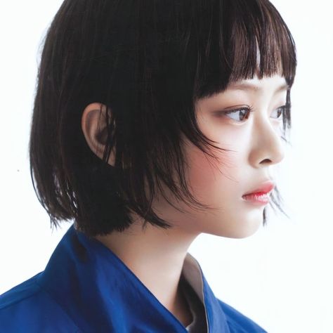 Super Short Bobs, Japanese Haircut, Hanni Pham, French Bob, Really Short Hair, New Jeans Style, Short Cuts, Short Bob, White Hair