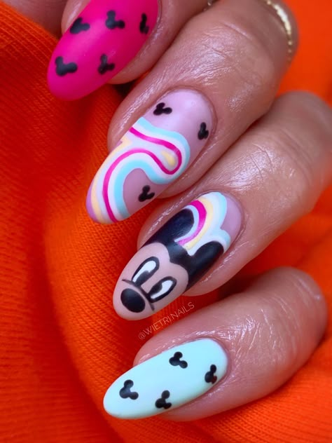 Cute Mickey Mouse Nails, Neon Mickey Nails, Mickey Nails Pink, Colorful Mickey Nails, Summer Mickey Nails, Disney Nails Cruise, Disney Food Nails, Retro Disney Nails, Disney Snack Nails