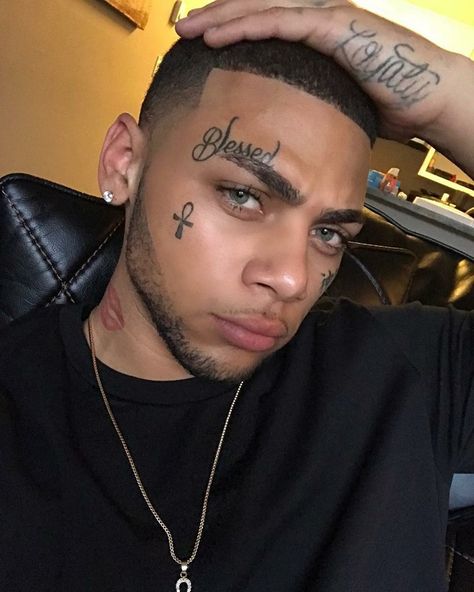 Face Tatts For Men, Men Face Tattoo, Face Tattoos Men, Face Tattoo Men, Face Tats, Nike Slippers, Native Tattoos, Best Friend Drawings, Lil Skies