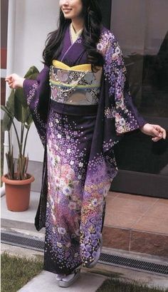 Meltdown Rin, Purple Kimono, Kimono Traditional, Furisode Kimono, Japanese Clothing, Yukata Kimono, Wedding Kimono, Kimono Design, Traditional Kimono