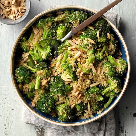 Lemon Couscous with Broccoli Broccoli Couscous, Aubergine Pasta, Lemon Couscous, Keto Easter, Dinner Videos, Dinner Meat, Pueblo Colorado, Dinner Keto, Healthy Easter