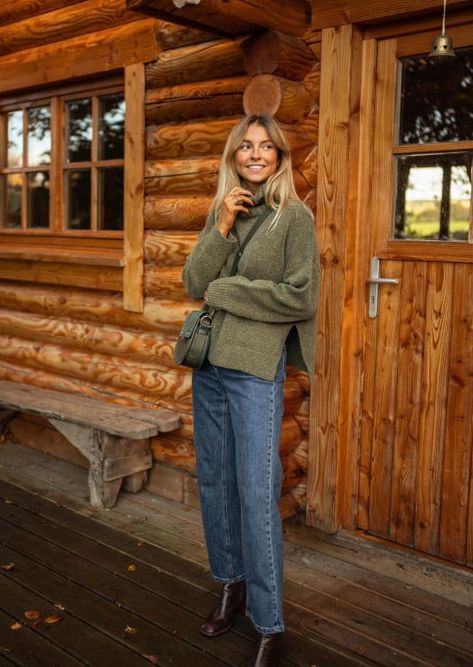 Cabin Aesthetic Outfit, Khaki Sweater Outfit, Cabin Outfit Winter, Cabin Outfit, Cabin Vibes, Khaki Sweater, Cabin Aesthetic, Cabin Inspiration, Winter Cabin