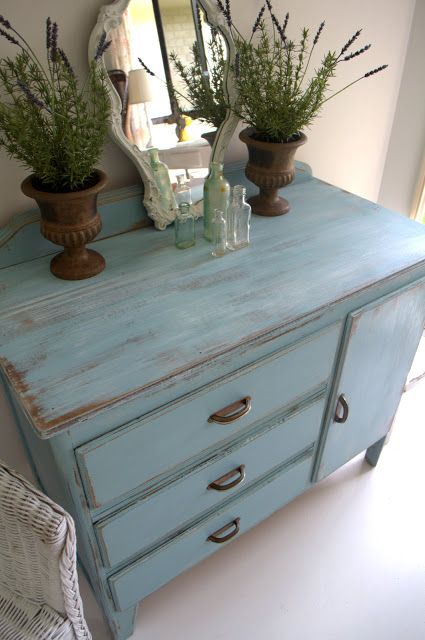 Dresser Vintage, Distressed Dresser, Blue Dresser, Vintage Drawers, Dresser Top, Shabby Chic Dresser, Blue Furniture, Distressed Furniture, Refurbished Furniture