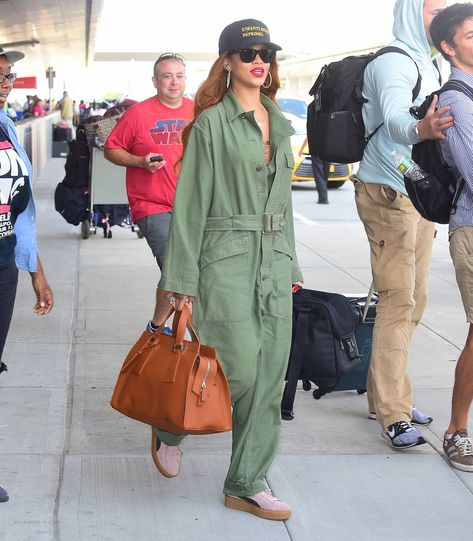 #rihanna #vintage #armygreen #jumpsuit #puma #mrcompletely Rihanna Vintage, Jfk Airport, Rihanna Fenty, Rihanna, Everyday Outfits, All Fashion, Army Green, Trench Coat, Shirt Dress