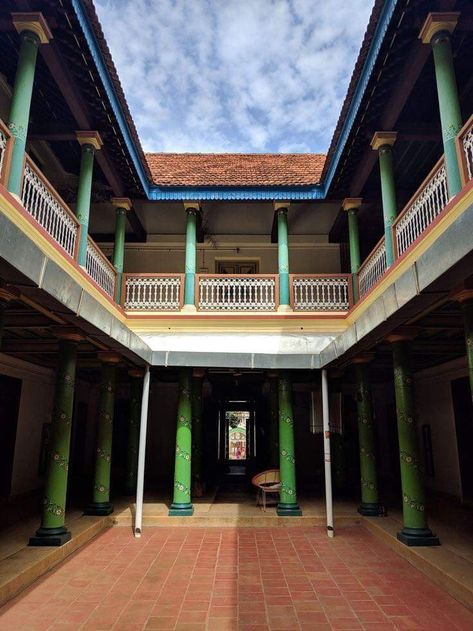 Tamil Architecture House, Tamil Nadu Traditional Houses, Karaikudi Houses Interiors, Chettinad House Plan, Karaikudi Houses, Chettinadu House, Tamil House, Manduva House, Indian Courtyard