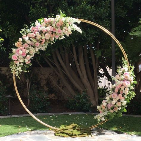 Love this layout for arch Circle Flower Arch Wedding, Circular Wedding Arch Flowers, Circular Flower Arch, Circle Wedding Arch White Flowers, Half Moon Floral Arch Wedding, Pink Flower Arch, Circular Wedding Arch, Circle Arch Wedding Wisteria, Ceremony Arch Flowers