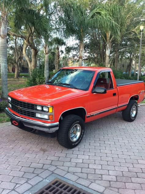 Straight body 1989 Chevrolet C/K Pickup 1500 Silverado 1991 Chevy Silverado 1500, 1992 Chevy Silverado 1500, 1990 Chevy Silverado 1500, Gmc Trucks Sierra 1500, Cheyenne 1991, 1989 Chevy Silverado, 1988 Chevy Silverado, Obs Chevy, Trucks Chevy