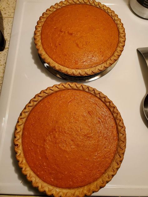 Sweet Potatoe Pies African American Desserts, American Desserts, Sweet Potato Pie, Student Council, Yummy Sweets, Simply Southern, Fried Food, Aesthetic Clothes, African American