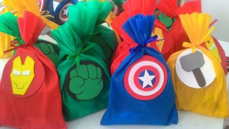 Avengers Birthday Party Decorations, Superman Birthday Party, Spiderman Birthday Party Decorations, Superhero Party Favors, Avengers Birthday Party, Marvel Birthday Party, Superman Birthday, Hulk Birthday, Marvel Party