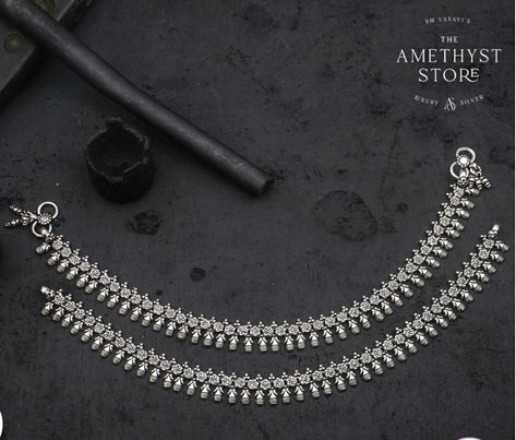 Nupur Design Silver, Nupur Design, Silver Anklets Designs, Junk Jewellery, Anklets Indian, Gold Jewels Design, Diy Tutu, Cotton Saree Blouse Designs, Cotton Saree Blouse