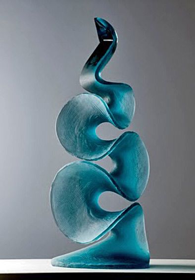 abstract sculptures that are revered today are the result of bold visionary artists that in some instances had to endure ridicule, political interference Teal Glass, Verre Design, Sculptures Céramiques, Sculpture Projects, Art Of Glass, Glass Sculptures, Glass Artwork, Glass Pieces, Gorgeous Glass