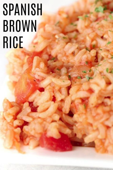 Spanish Brown Rice, Brown Rice Side Dish, Spanish Rice Recipe, Rice Stuffing, One Pot Vegetarian, Six Sisters Stuff, Brown Rice Recipes, Spanish Rice, Healthy Side