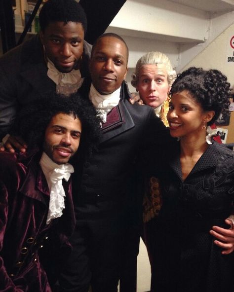 Jonathan Groff aka @groffsauce with his @hamilton castmates backstage, Mar 2016 Cast Of Hamilton, Leslie Odom, Leslie Odom Jr, Hamilton Lin Manuel Miranda, Daveed Diggs, Hamilton Lin Manuel, Jonathan Groff, Hamilton Fanart, Hamilton Cast