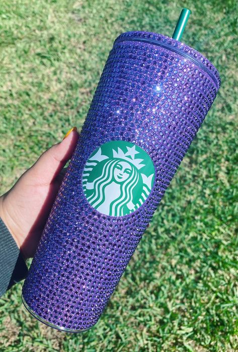 This cup is a high quality double wall acrylic authentic Starbucks tumbler, comes with straw and flat lid. Tumbler will have over 3,500 rhinestones all over! 24oz - "Venti" size This item is for a fully covered glitter and rhinestoned tumbler. Completely customizable: You choose the color of the glitter base and rhinestones that go on top. Items are high quality so no stones should fall off if the item is treated with care.  - Dish washer safe, not recommended. (Preferably hand wash) - Towel dry Bling Stuff, Starbucks Cup Art, Starbucks Tumbler Cup, Rhinestone Cups, Disney Cups, Custom Starbucks Cup, Bling Crafts, Acrylic Tumbler, Starbucks Logo