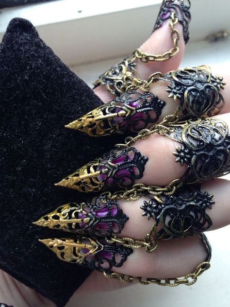 Claw Rings, Armor Cosplay, Gold And Purple, Claw Ring, Magical Jewelry, Hand Jewelry, Fantasy Jewelry, Gothic Jewelry, Fantasy Clothing