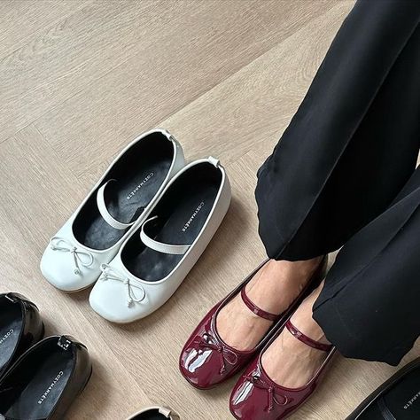 Moodboard White, Casual College Outfits, Court Heels, Red Cherry, Shoe Inspo, Stylish Sandals, September 22, Ballerina Shoes, College Outfits