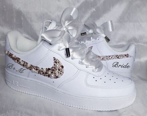 Custom Air Force 1 For Wedding, Bride Nikes Bridal Shoes, Wedding Nikes, Bridal Reception Outfit, Wedding Shoes Bride Heels, Pastel Wedding Theme, Reception Shoes, Custom Nike Air Force 1, Custom Wedding Shoes