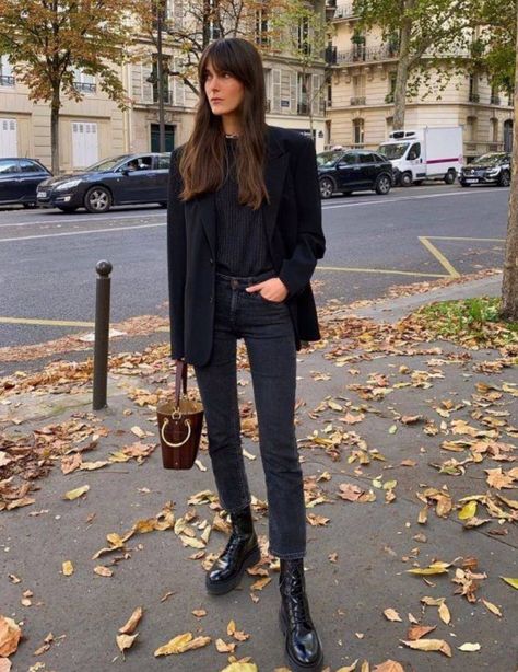 Leia Sfez, Mode Dope, French Wardrobe, Parisienne Chic, Paris Chic, Chic Blazer, Winter Mode, Estilo Chic, French Women