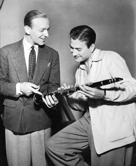 Fred Astaire and Artie Shaw. Artie Shaw, Fred And Ginger, Celebrity Photography, Iconic Images, Fred Astaire, Jazz Band, Thousand Oaks, Big Band, The 20th Century