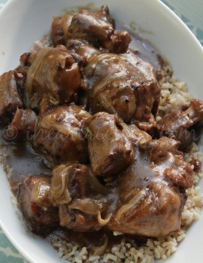 Smothered Oxtails, Oxtails Recipe, Garlic Gravy, Cooking Oxtails, Southern Soul Food, I Heart Recipes, Oxtail Recipes, Heart Recipes, Southern Recipes Soul Food